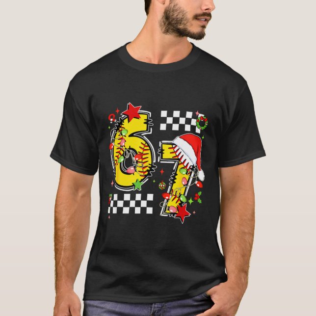 Camiseta Checkered 67 Softball Santa Hat Christmas Six Seve (Anverso)
