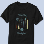 Camiseta Chef jefe personalizado<br><div class="desc">Divertido diseño de chef con utensilios de cocina vintage para su chef,  cocinero o experto en parrilladas favorito. Cambie el nombre y el texto a personalizar.</div>