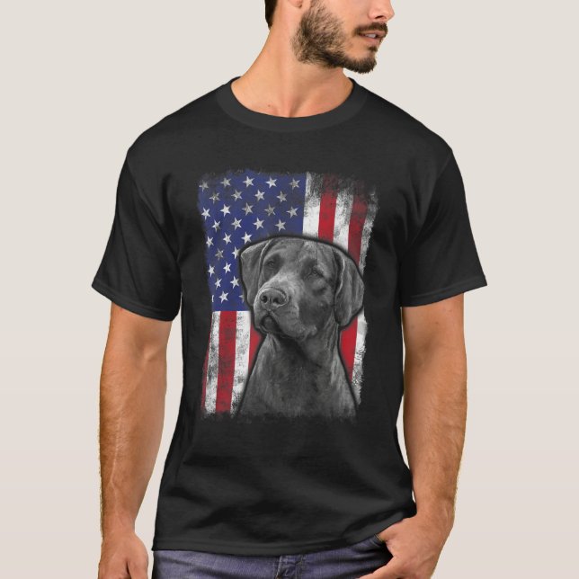 Camiseta Chesapeake Bay Retriever American Flag Patriotic D (Anverso)