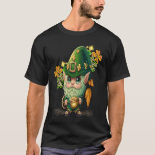Camiseta Chibi Gnome Adorable Día de San Patricio en una C