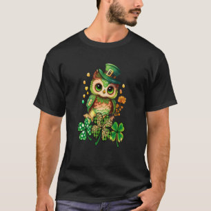 Camiseta Chibi Owl Adorable St Patrick's Day Bird Cute C