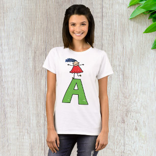 Camiseta Chica bailando sobre la carta verde un alfabeto di