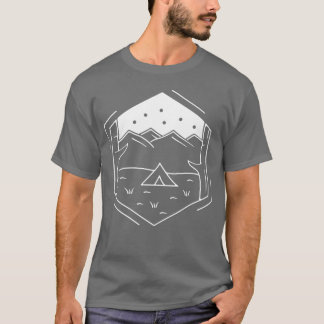 Camiseta Chica de camping al pie de la montaña
