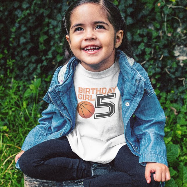 Camiseta Chica de cumpleaños de básquetbol (Birthday Girl Shirt)