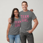 Camiseta Chica de equipo Fiesta de revelación de sexo de be<br><div class="desc">Diseño de camisetas de los hombres "Team Chica" para deportistas rosas con letras deportivas en gris oscuro</div>