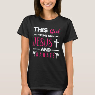 Camiseta Chica de Karate Corre en Karate