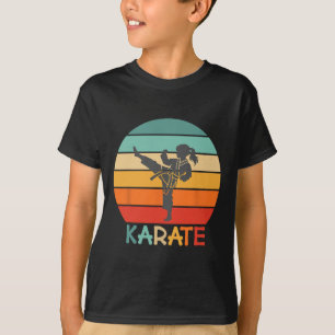 Camiseta Chica de Karate Diseño Retro de Puesta de Sol con 