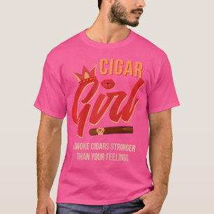Camiseta Chica de puro cubano fumando