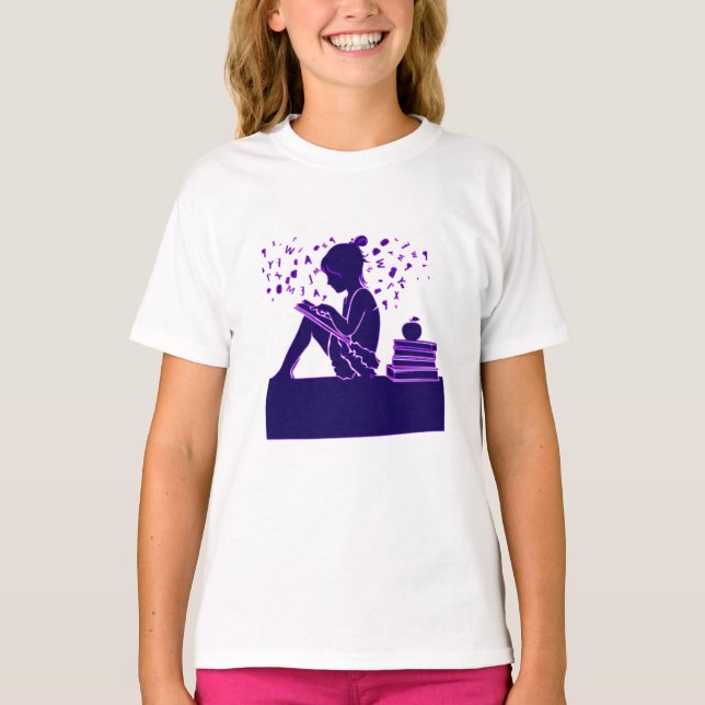 Camiseta Chica estudiando y leyendo libros (Anverso)