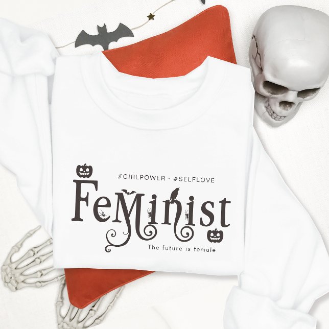 Camiseta Chica feminista gótica de Halloween se ama a sí mi (#girlpower #feminist #thefutureisfemale #halloween #gothic)