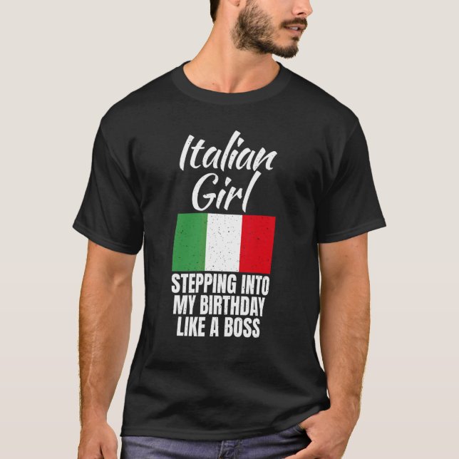 Camiseta Chica Italiano Entrando A Mi Cumpleaños Como Jefe (Anverso)