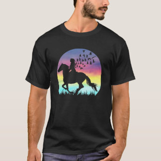 Camiseta Chica linda a caballo montando caballo árabe puest