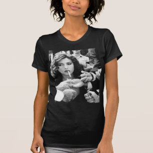 Camiseta Chica que fuma