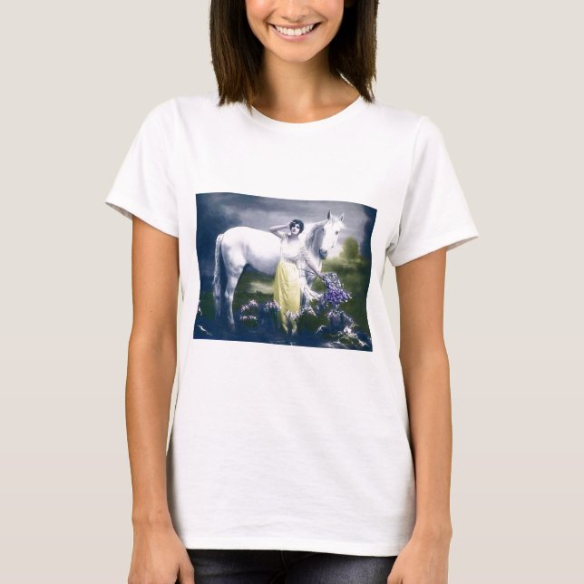 Camiseta chica victoriano con caballo blanco (Anverso)