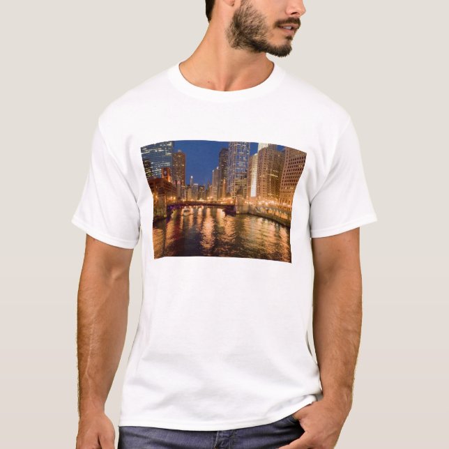 Camiseta Chicago, Illinois, Skyline y Chicago River at 2 (Anverso)