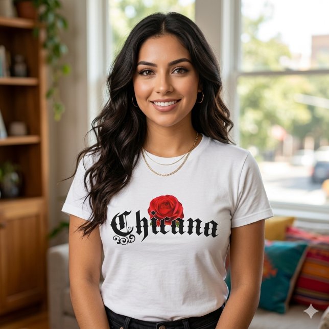 Camiseta Chicana Rosa Roja (Chicana Red Rose T-shirt)