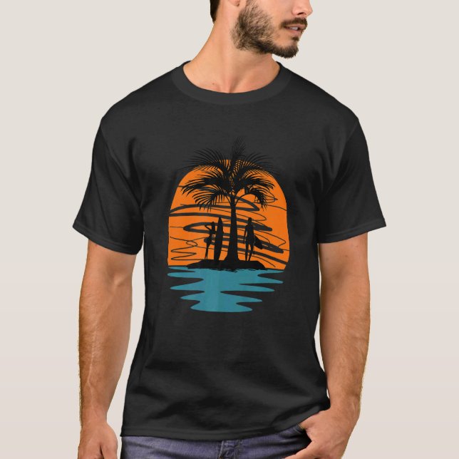 Camiseta Chicas Con Pizarras De Surf En La Isla Al Amanecer (Anverso)