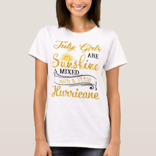 Camiseta Chicas de julio se mezclan con la luz del sol con