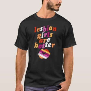 Camiseta Chicas lesbianas son un beso con orgullo gay más c