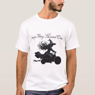 Camiseta Chicas Retro Viajan Salem 1692 Perdieron A Una Bru