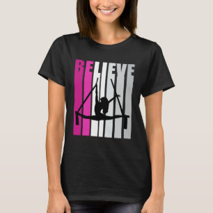Camiseta Chicas rosados creen que el yoga aéreo es un ideal