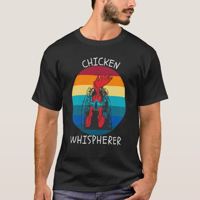 Camiseta Chicken Whisperer with Retro Sunset Backyard Chick (Anverso)