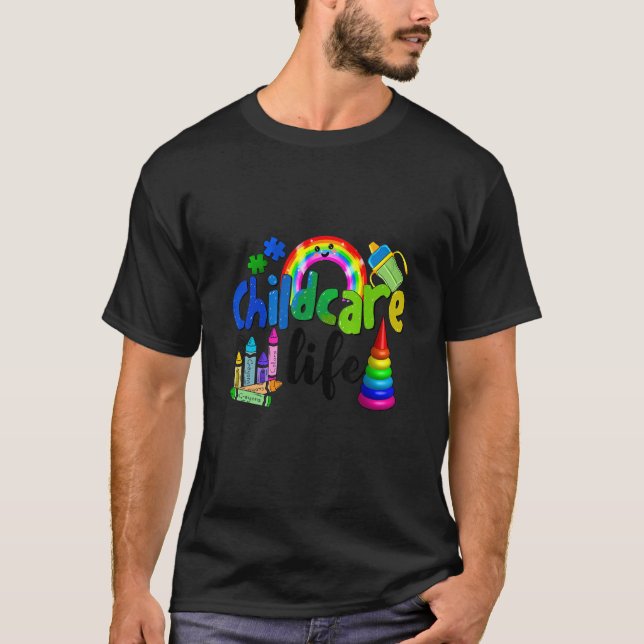 Camiseta Childcare life daycare puzzle piece crayons and ra (Anverso)