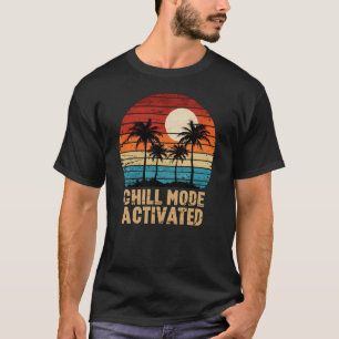 Camiseta Chill Mode Activated Retro Sunset Palm Tree