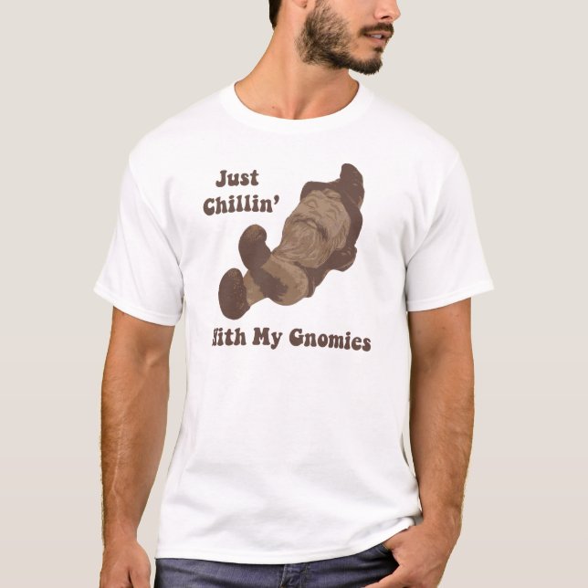 Camiseta Chillin con mi Gnomies (Anverso)