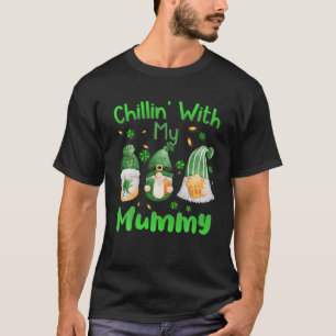 Camiseta Chillin Con Mi Mummy Green Plaid Gnomes
