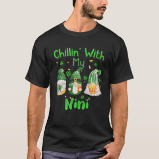 Camiseta Chillin Con Mi Nini Green Plaid Gnomes St Patrick