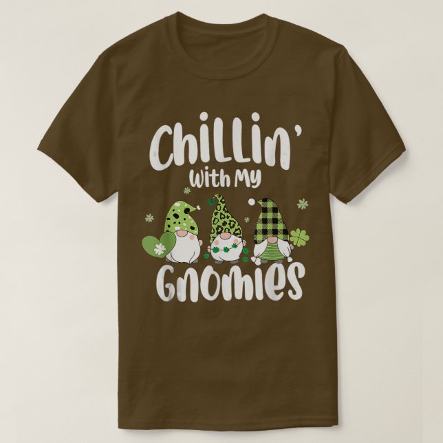 Camiseta Chillin Con Mis Gnomías Día De Los Patrocinadores  (Diseño del anverso)