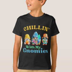 Camiseta Chillin con mis gnomos Beach gnomys con surfboar