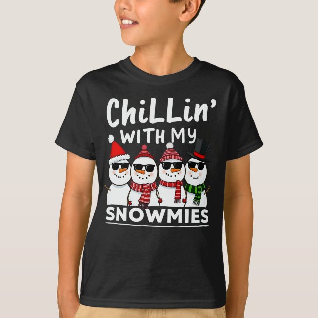 Camiseta Chillin' Con Mis Snowmies Navidades De Snowman (Anverso)
