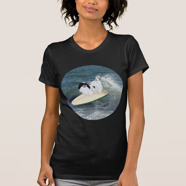 Camiseta Chin japonés haciendo surf (Anverso)