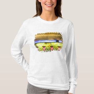 Camiseta China, Shanghai. Bar en el bar Xin Tian Di 2