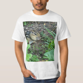 Camiseta Chipmunk Photo In The Garden Busy Eating Seeds