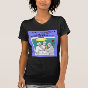 Camiseta chiste demoníaco del médico/del cirujano