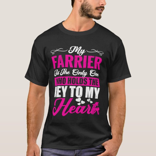 Camiseta Chistes sarcásticos Farrier Girlfriend Wife 1 (Anverso)