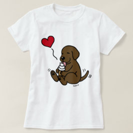 Camiseta Chocolate Lab Licando helado con corazón rojo