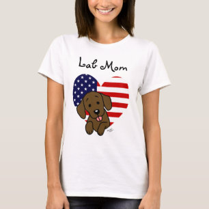 Camiseta Chocolate Lab Mamá y Bandera Americana
