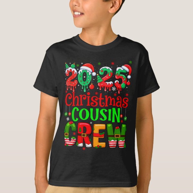 Camiseta Christmas 2025 Cousin Crew Santa Hat Men Women Kid (Anverso)