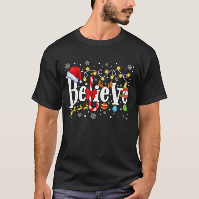 Camiseta Christmas Believe Santa Hat Believe Christmas Ligh (Anverso)