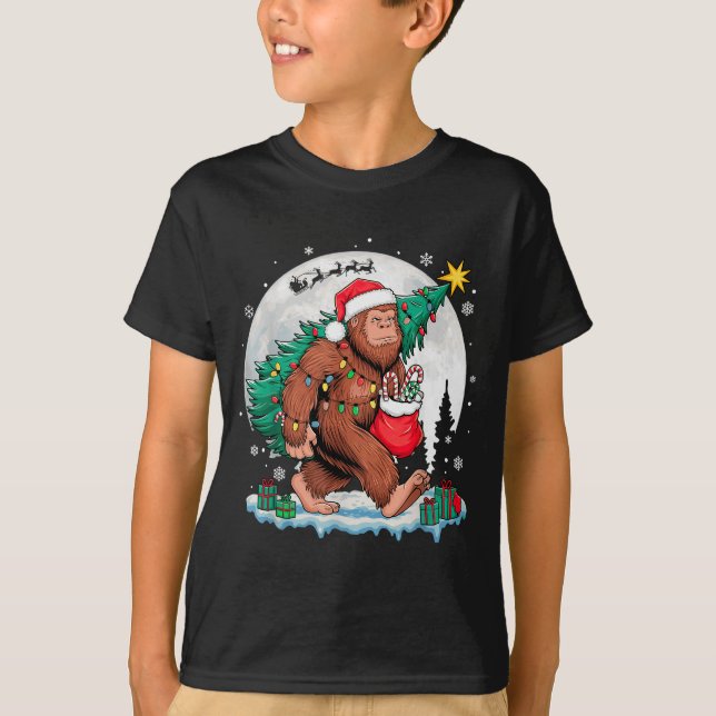 Camiseta Christmas Bigfoot Santa Tree Sleigh Moon Funny Xma (Anverso)