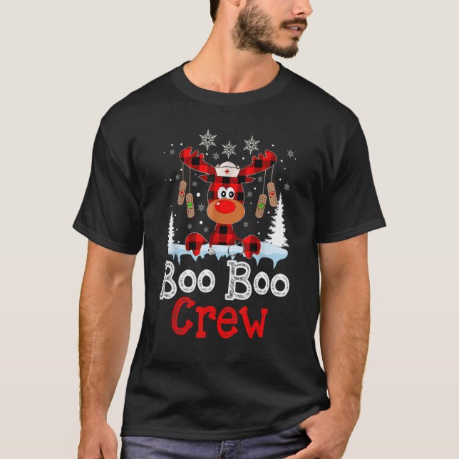 Camiseta Christmas Boo Boo Crew Reindeer Nurse Buffalo Plai (Anverso)