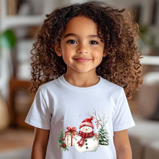 Camiseta Christmas Decor with Gifts, Branches, and Candy (Subido por el creador)