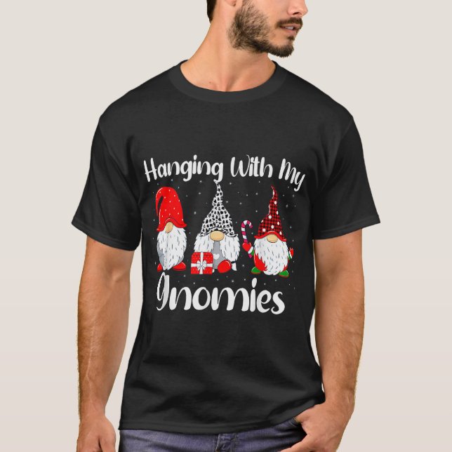 Camiseta Christmas Gnome Hanging With My Gnomies Family  (Anverso)