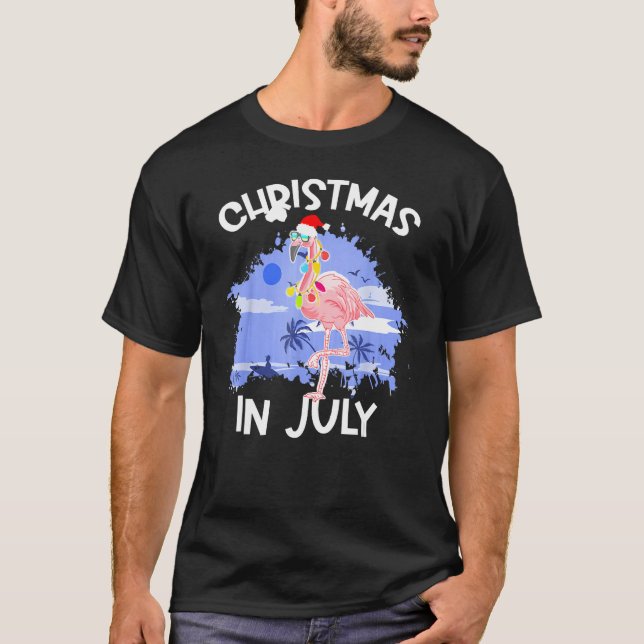 Camiseta Christmas In July  Flamingo Vacation Summer Beach  (Anverso)
