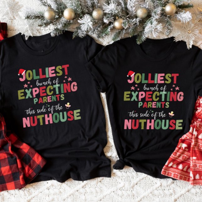 Camiseta Christmas Pregnancy Announcement Matching Couple  (Subido por el creador)