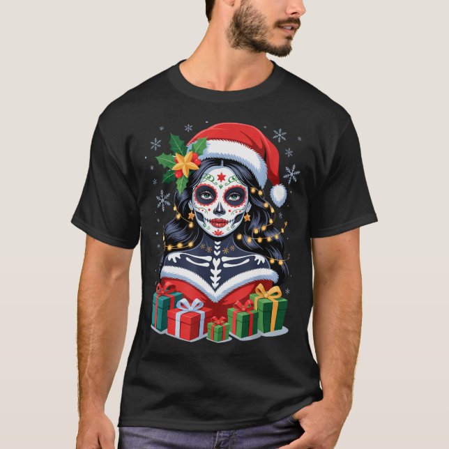 Camiseta Christmas Sugar Skull Art Woman Santa Hat Festive  (Anverso)